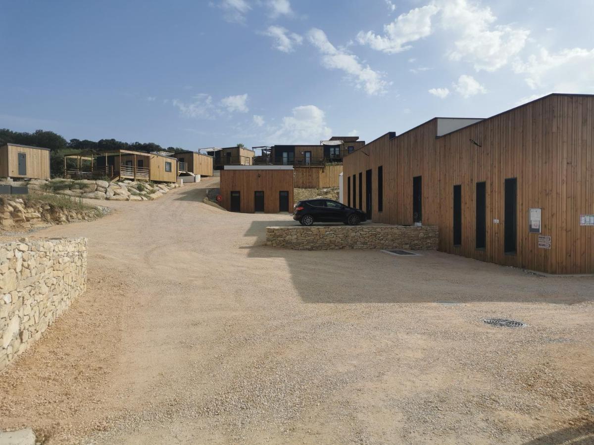 Camping Les Lodges Du Lagon Calvisson Eksteriør bilde
