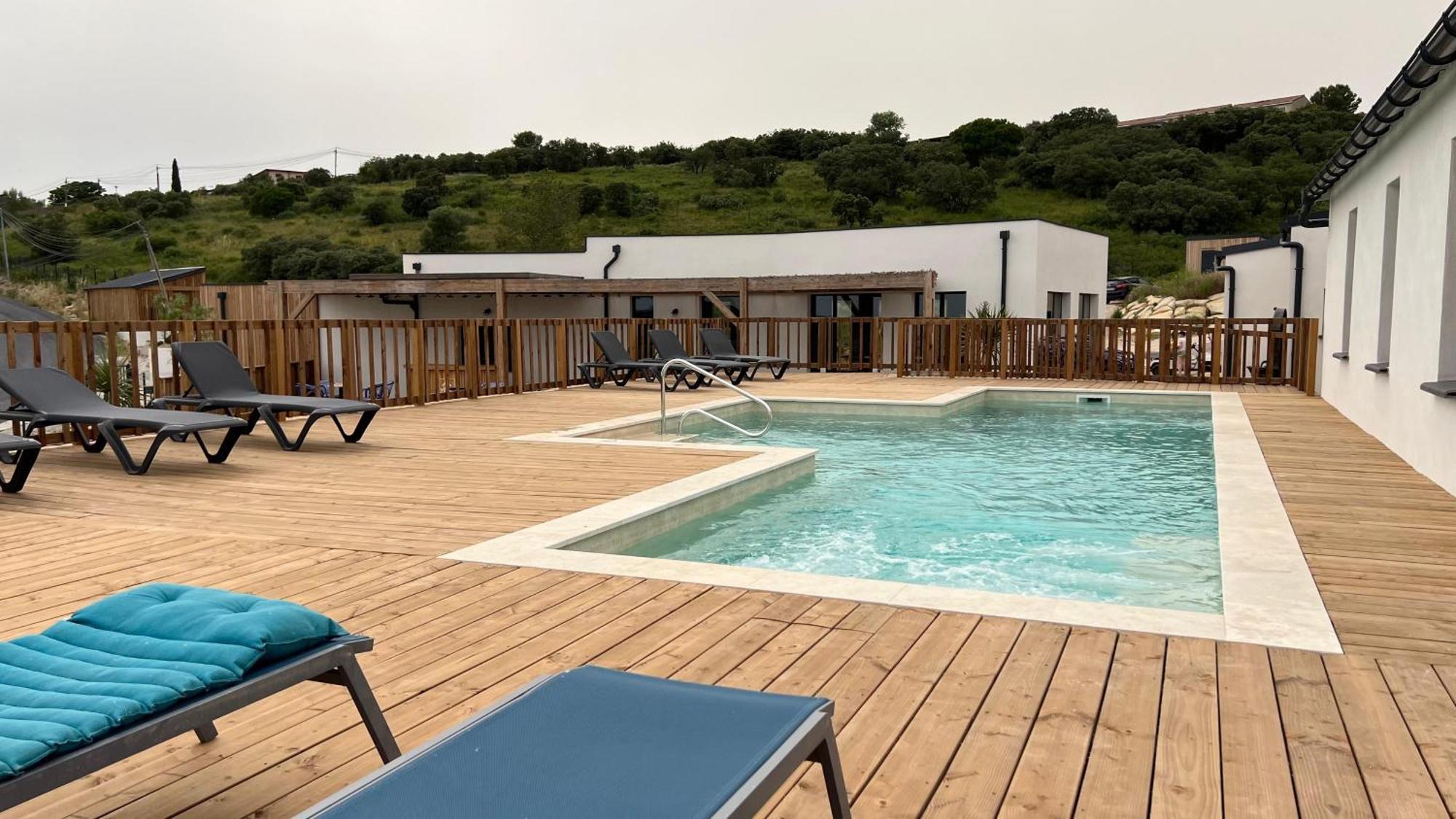 Camping Les Lodges Du Lagon Calvisson Eksteriør bilde
